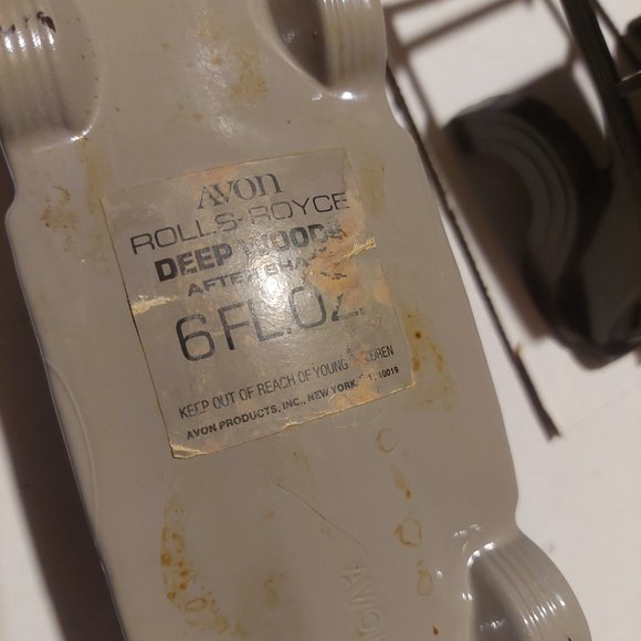 Avon empty Rolls Royce deep woods after shave - Picture 13 of 16